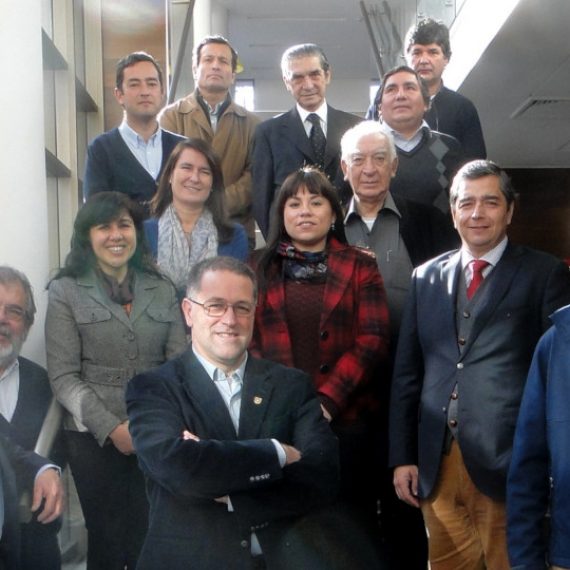 Consejo Asesor de CRHIAM se reúne para analizar proyectos del segundo año