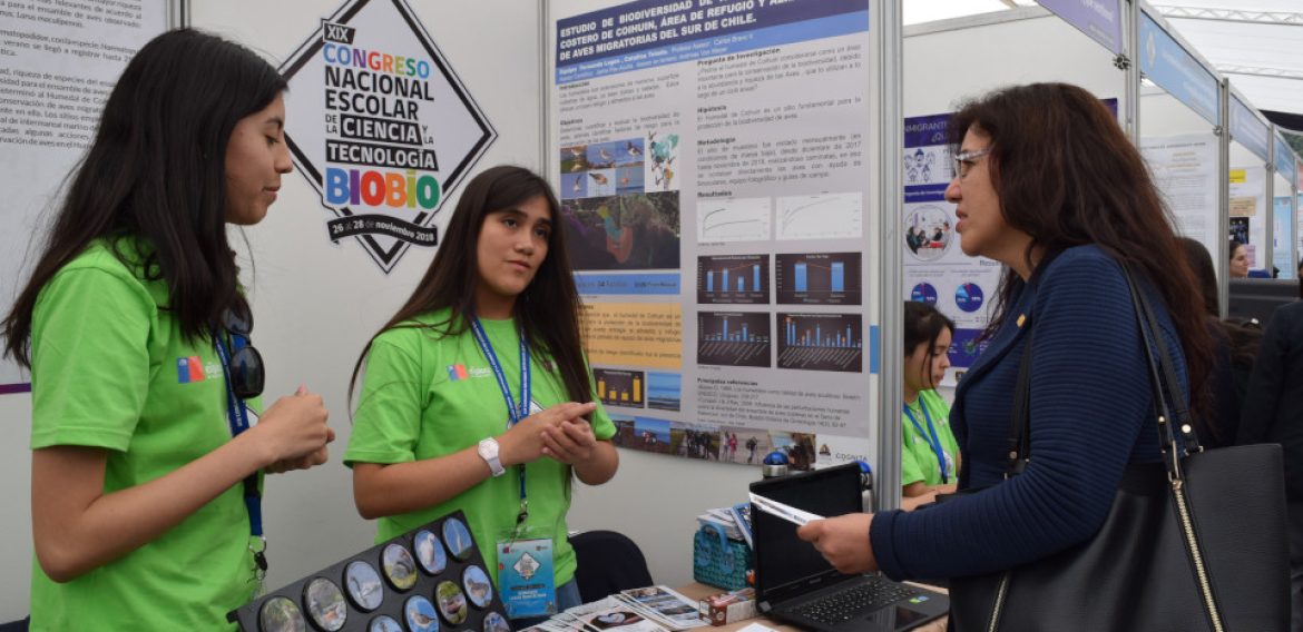 Investigadores de CRHIAM participaron como evaluadores en Congreso Nacional Escolar de Explora