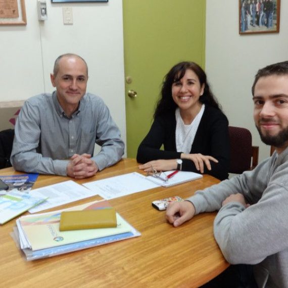 Investigador asociado del CRHIAM de la Universidad de la Frontera participa en una jornada de trabajo en la UDEC
