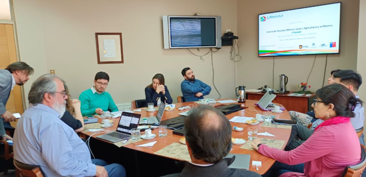 CRHIAM se reunió con académicos UdeC y directivos de CMPC para dialogar sobre recursos hídricos y medio ambiente