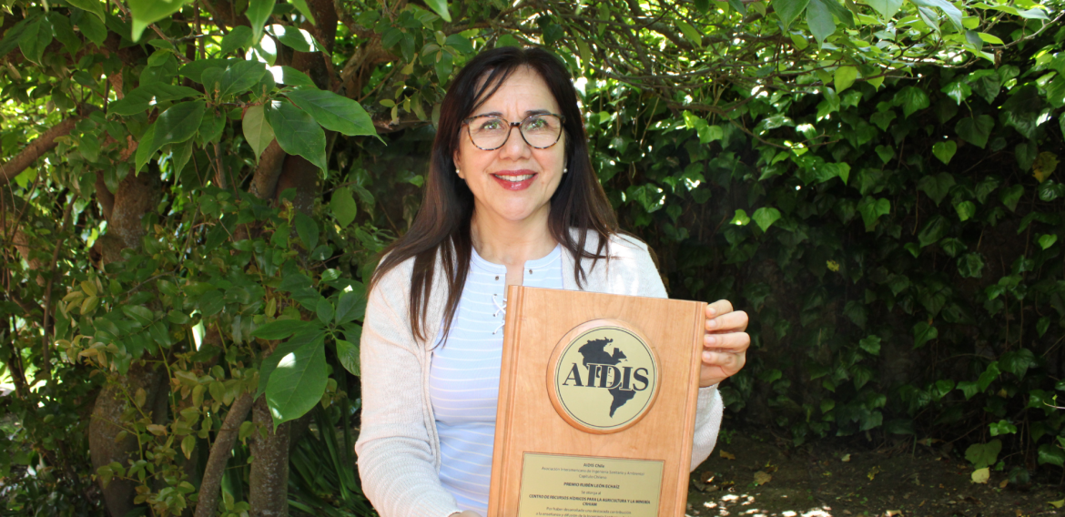 La Asociación Interamericana de Ingeniería Sanitaria y Ambiental otorgó premio a CRHIAM por su labor en la enseñanza y difusión sobre la seguridad hídrica