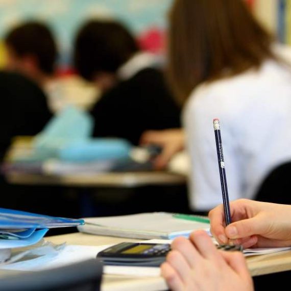 CRHIAM abre el periodo de recepción de antecedentes beca tesis de pregrado
