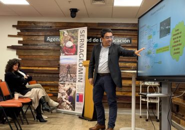 El futuro de la minería y el agua: Subdirector de CRHIAM participó de ciclo de charlas de SERNAGEOMIN
