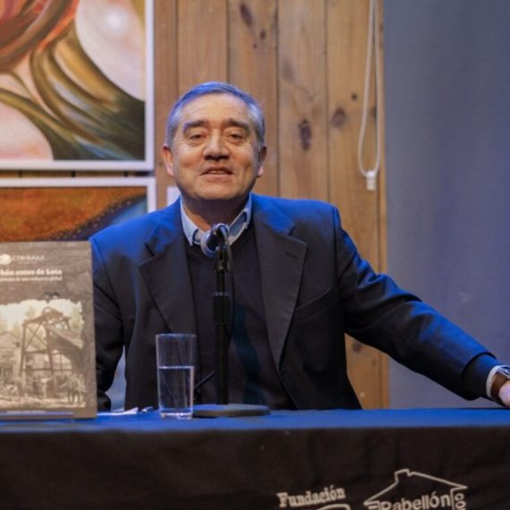 Libro de la historia del carbón es presentado en Lota