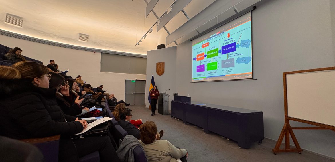 CRHIAM participó en seminario interdisciplinario que abordó agua y contaminación fecal